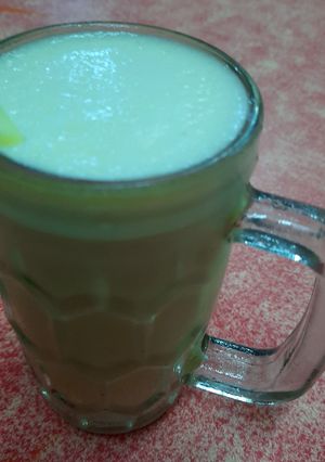 A picture of Pineapple shake.