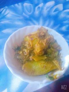 कटहल आलू की सब्जी (Kathal aloo ki sabzi recipe in Hindi) रेसिपी मुख्य फोटो