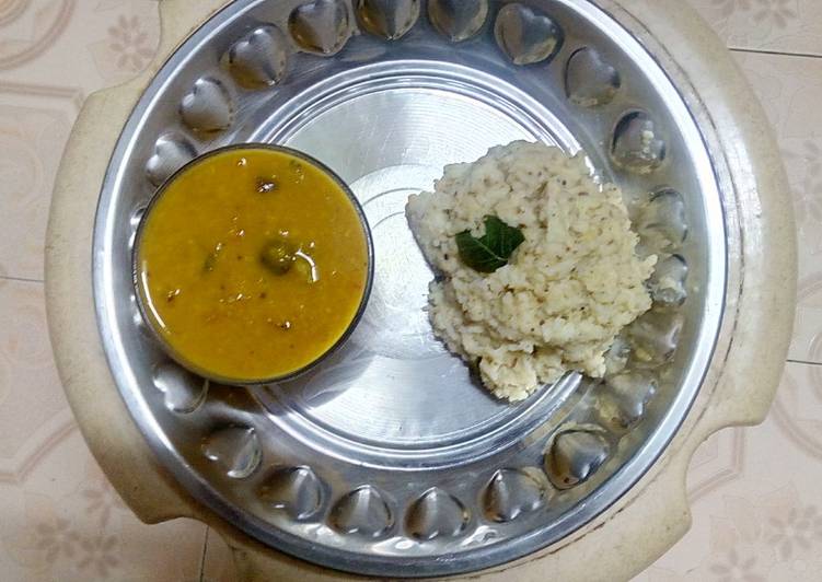 How to Prepare Homemade Ven Pongal And Sambar