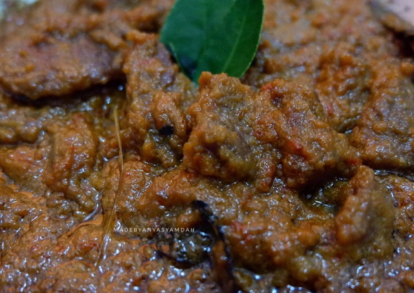 Rendang daging sapi