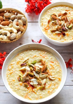 A picture of Carrot Oats kheer.