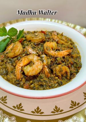 प्रॉन पालक बटर करी (Prawn Spinach butter Curry) रेसिपी मुख्य फोटो