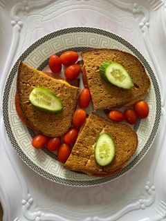 صورة لوصفة توست السلامي والجبنة 😋