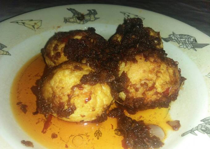 Resep Telur Bumbu Rujak Goreng Mantul Sekali Oleh Ros Sinta Cookpad