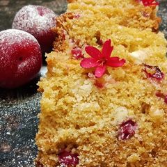 A picture of Plum cake.