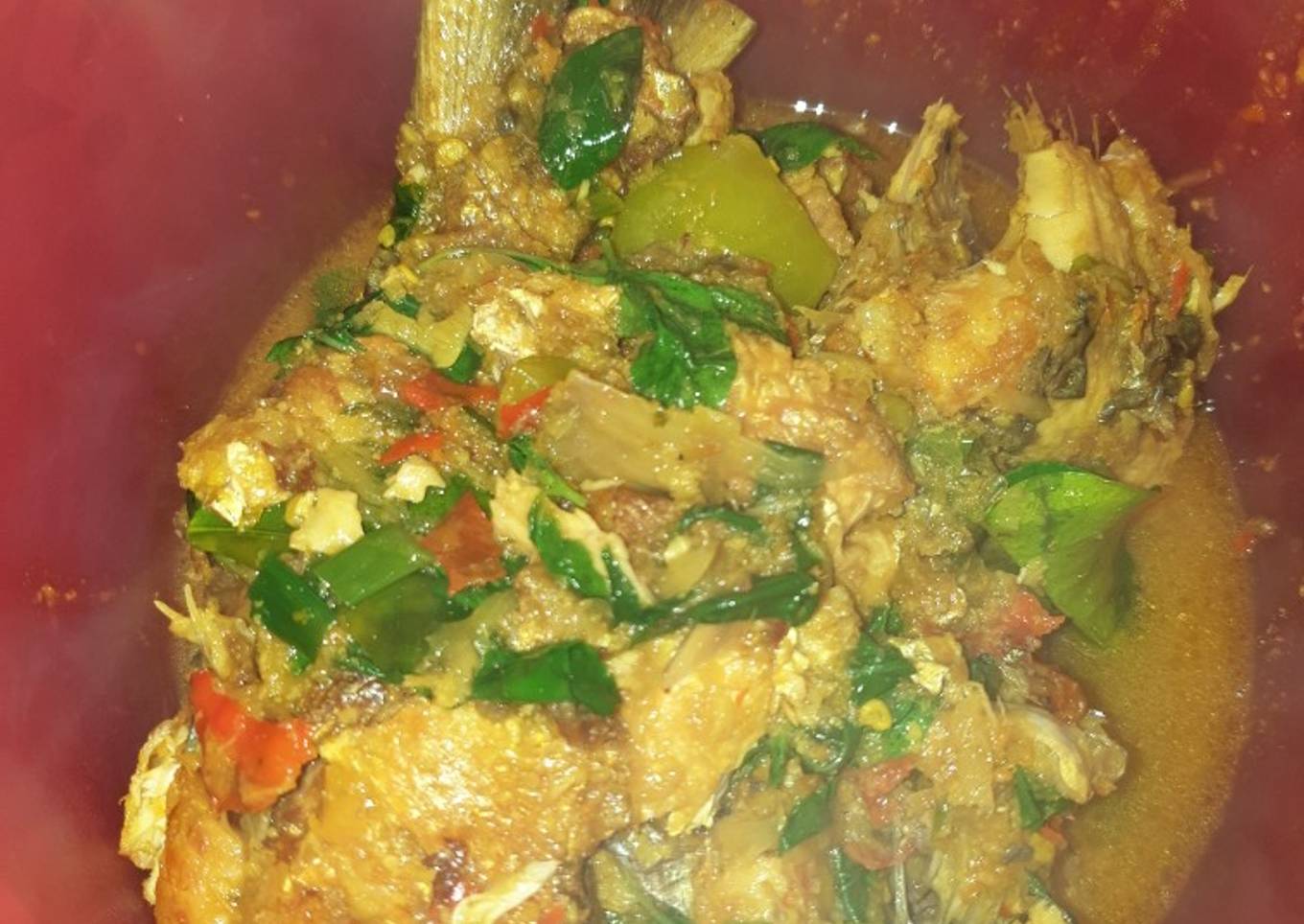 Ikan bandeng bumbu kuning kemangi