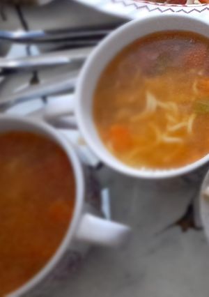 صورة لوصفة شوربة خضار مع اندومي