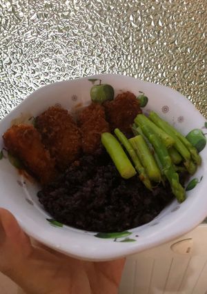 Hình của món Gà rán sốt chua ngọt.