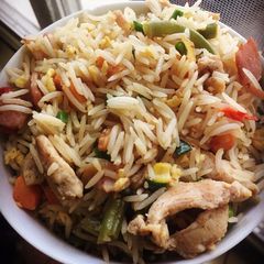 A picture of Chinese Special Fried Rice.