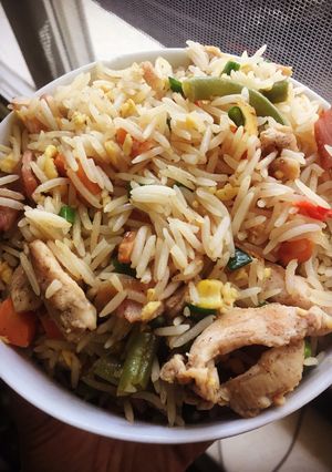 A picture of Chinese Special Fried Rice.