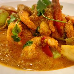 Stir-fry King prawns in curry powder & egg A picture of Stir-fry King prawns in curry powder & egg.