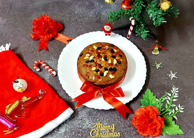 christmas plum cake recipe main photo