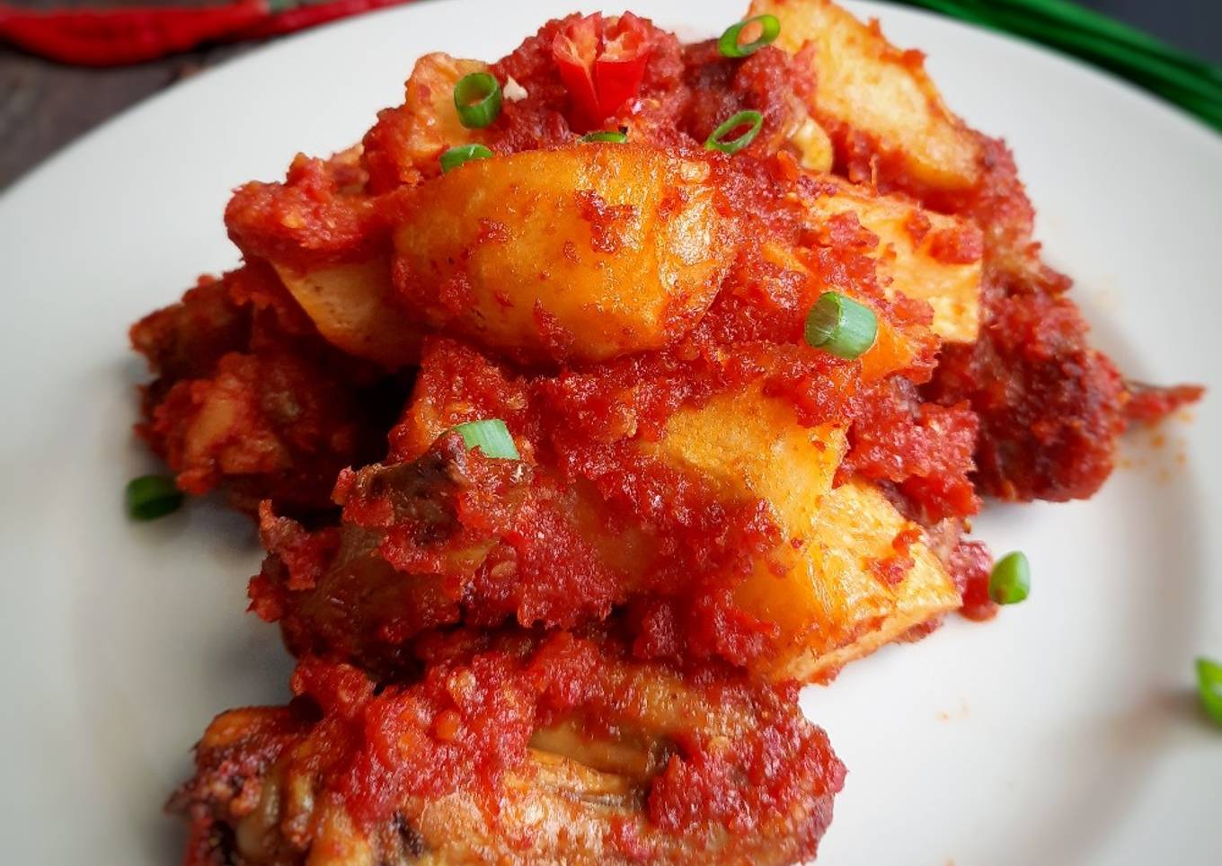 Ayam goreng Kentang Cabe Merah