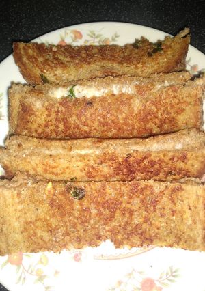 A picture of Garlic bread stick.