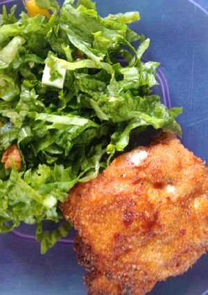 Una foto de Pechugas rellenas con ensalada