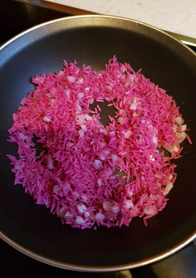 Una foto de Arroz rosa al curry