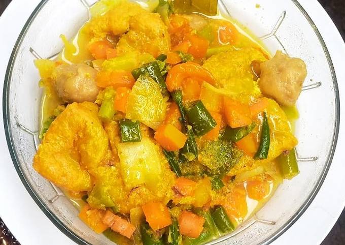 Cara Gampang mengolah Tahu Pong Kuah Bumbu Kuning yang Menggugah Selera