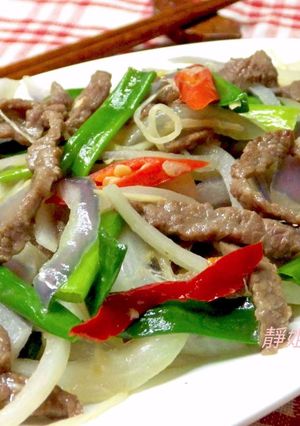 蔥爆牛肉 的食譜成品照片