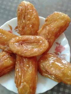 খাজা (khaja recipe in Bengali) রেসিপির প্রধান ছবি