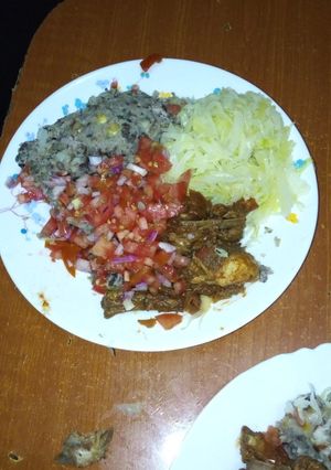 A picture of Mukimo(mashed potatoes, beans and maize).