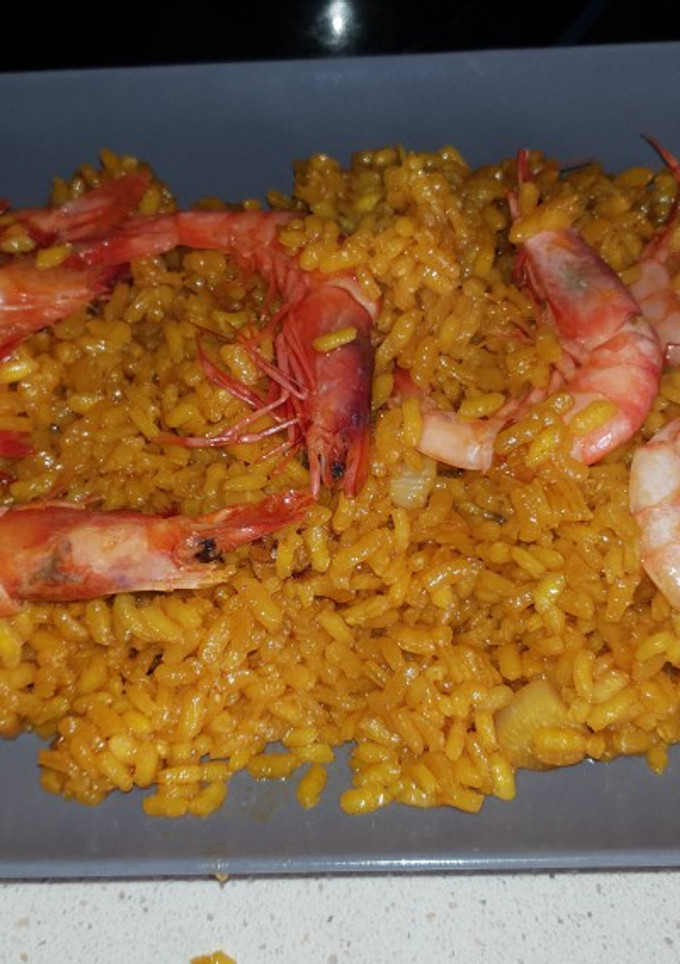 Una foto de Arroz a parte con caldero de pescado