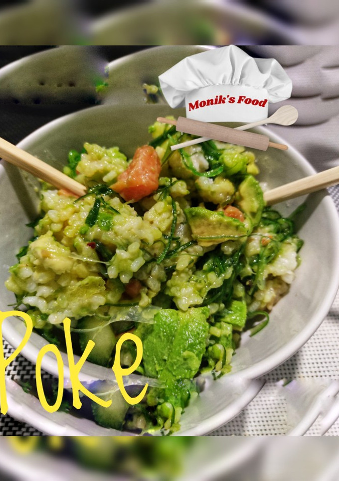 Una foto de Poke al estilo Monik's Food