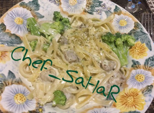 صورة لوصفة فوتوشيني بالدجاج والبروكلي