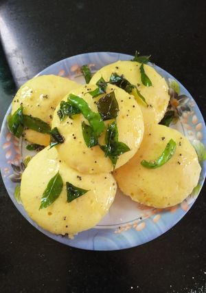 A picture of Sooji Ka Dhokla.