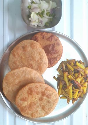 सत्तू पूरी (sattu puri recipe in Hindi) रेसिपी मुख्य फोटो