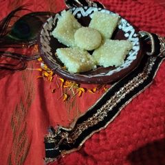A picture of Sabudana burfi(vrat).