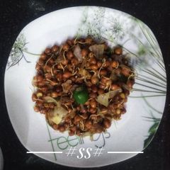 Sprouted Chickpeas chat #Cookpad A picture of Sprouted Chickpeas chat #Cookpad.
