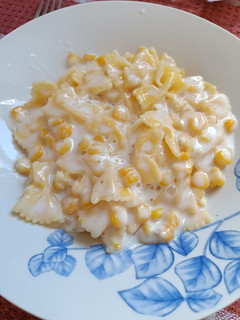 Una foto de Fideos con Salsa Blanca de Choclo y Queso