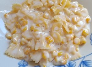 Una foto de Fideos con Salsa Blanca de Choclo y Queso