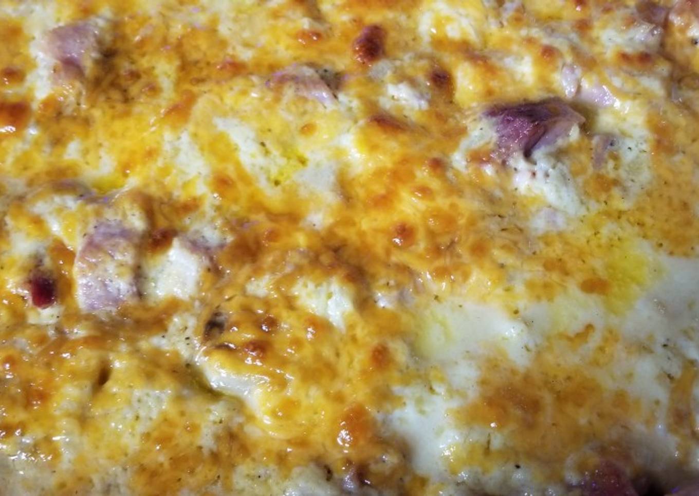 Cheesy Scalloped Potatoes and Ham