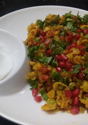 हेल्दी मका पोहे😋 (healthy maka pohe recipe in marathi) रेसिपी चे मुख्य फोटो 