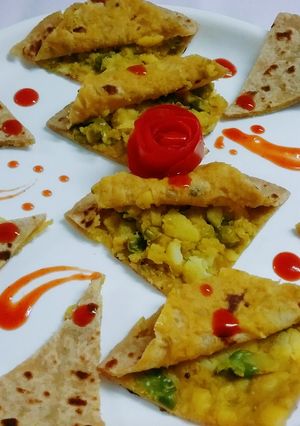A picture of Potato And Peas Paratha.
