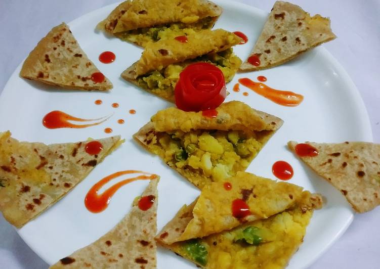 Recipe of Quick Potato And Peas Paratha
