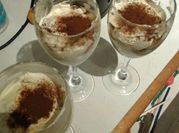 Una foto de tiramisú económico