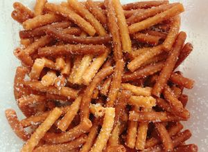 Hình của món Làm bim bim từ mỳ ống (pasta).