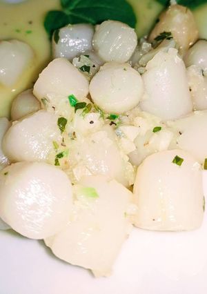 A picture of Garlic Butter Bay Scallops.