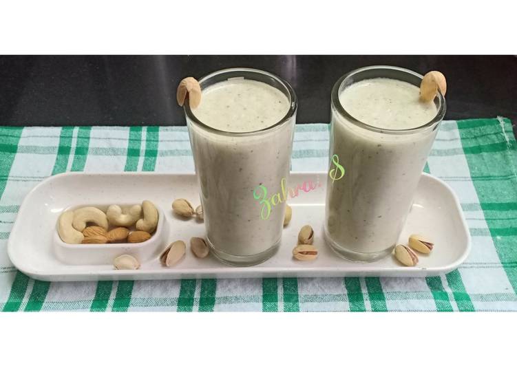 Step-by-Step Guide to Make Quick Dry Fruit Milkshake