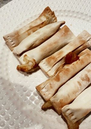 Una foto de Tequeños de 2 quesos y ajo, en la freidora de aire