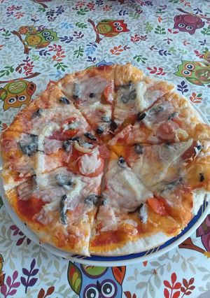 O poză a rețetei Pizza făcută casă.