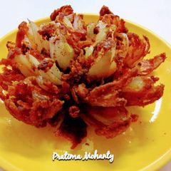 A picture of Blooming Onion.