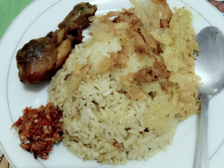 Resep 062. Nasi gurih, kremesan dan Ayam goreng. Crunchy n anti gagal Untuk Jualan