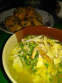 Foto resep Soto kemiri bening + tahu kepal sosis