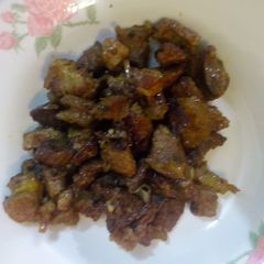 A picture of Fried beef.