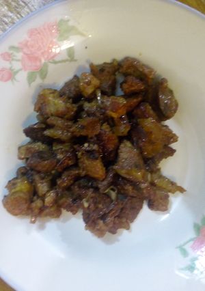 A picture of Fried beef.