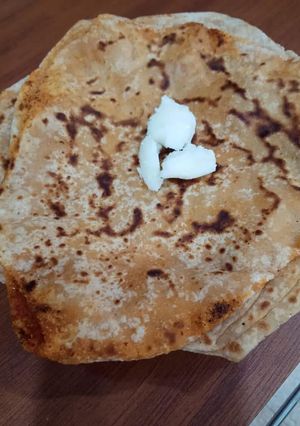 A picture of Tel Tikhat Paratha.