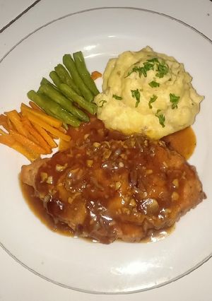 Foto resep Crispy chicken brown sauce with mashed potato